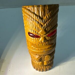 Tiki Idol butane Lighter Disneyland With Glowing Red Eyes Travel Souvenir
